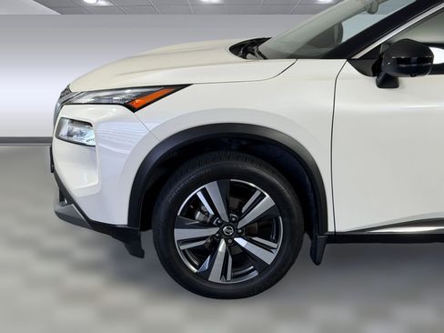 Used 2021 Nissan Rogue SL FWD image 11