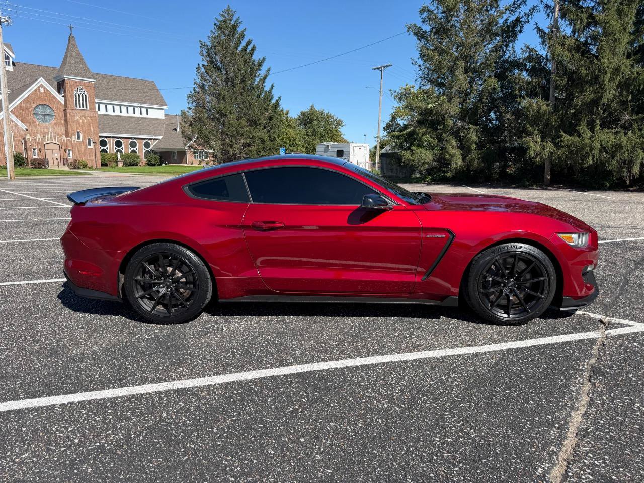 Used 2017 Ford Mustang Shelby GT350 w/ Electronics Package RWD image 5