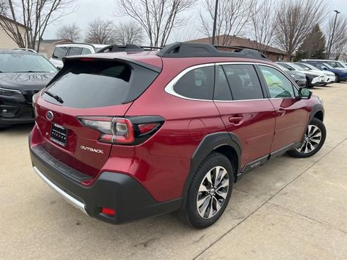 Used 2025 Subaru Outback Limited image 6