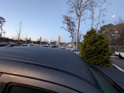 Used 2016 Toyota Tacoma TRD Sport image 11