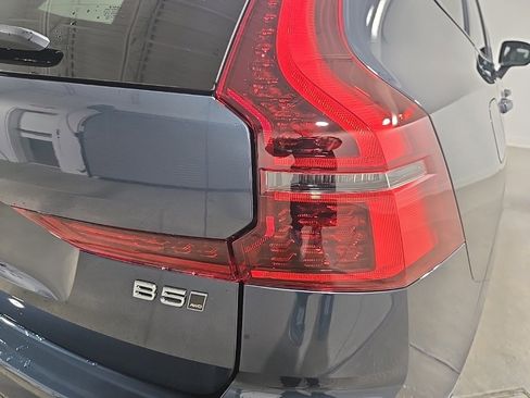 New 2026 Volvo XC60 B5 Plus w/ Climate Package image 20