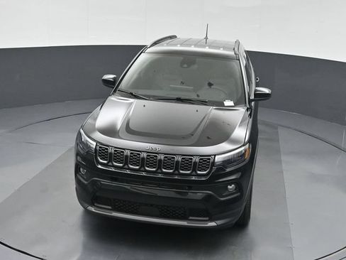 New 2026 Jeep Compass Latitude AWD/4WD image 40