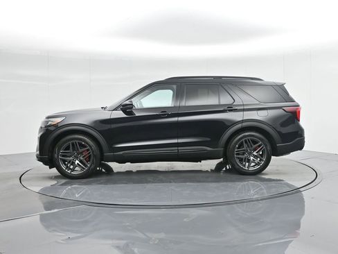New 2025 Ford Explorer ST image 30