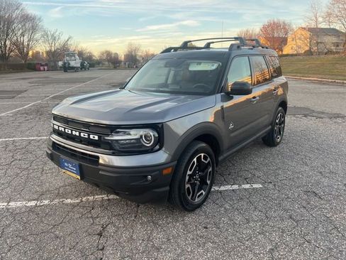 Used 2023 Ford Bronco Sport Outer Banks w/ Tech Package image 4