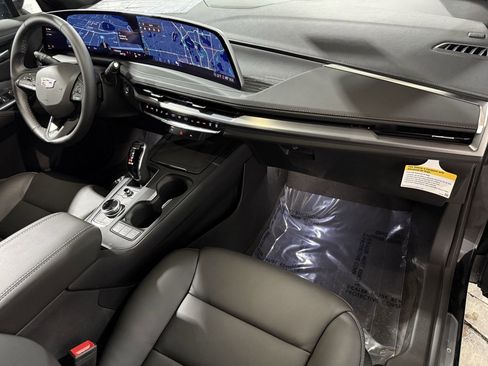 New 2025 Cadillac XT4 Premium Luxury image 44