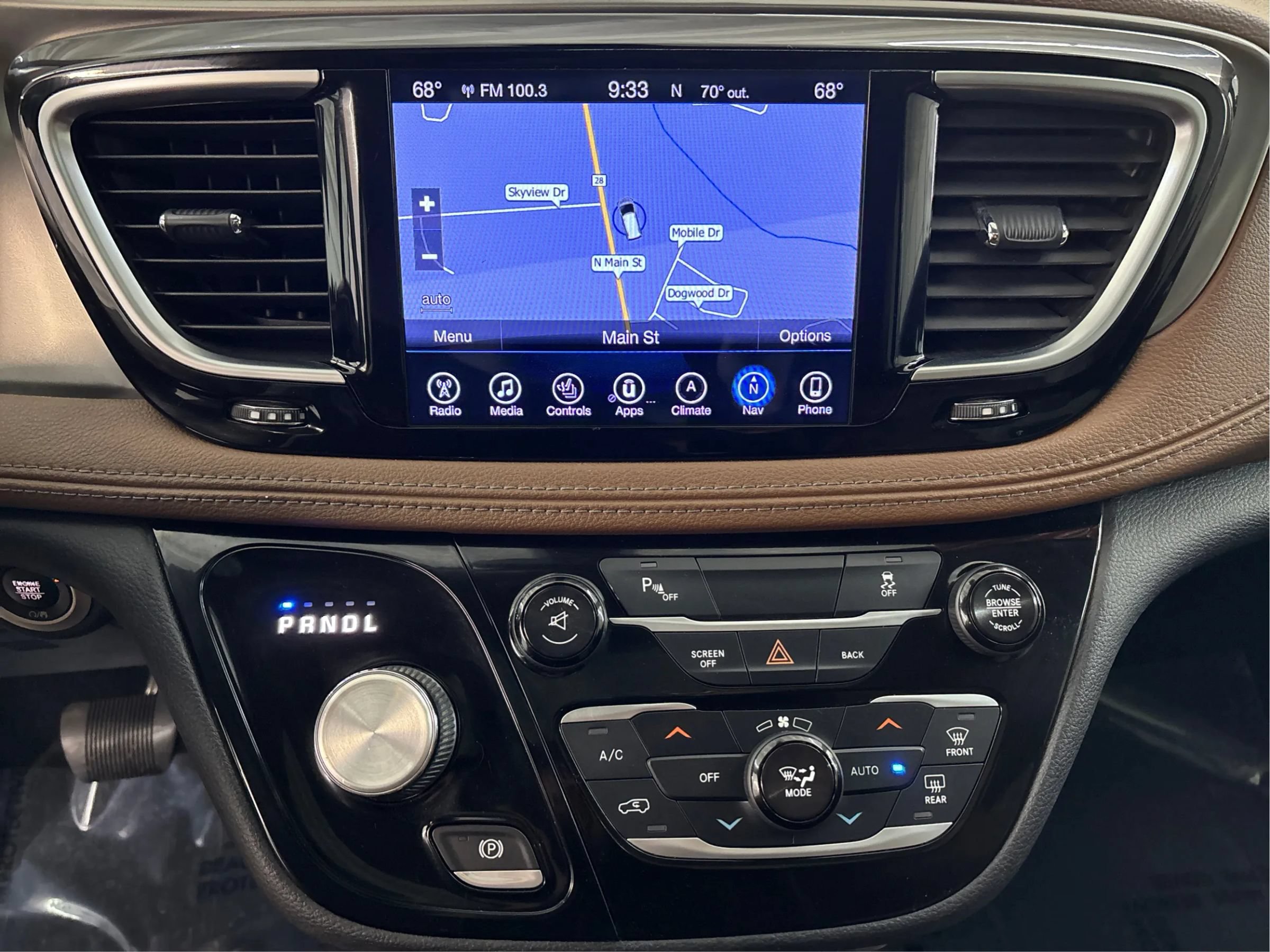Used 2017 Chrysler Pacifica Limited FWD image 35