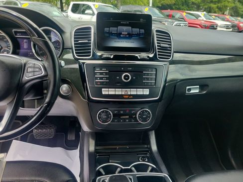 Used 2018 Mercedes-Benz GLE 350 image 17