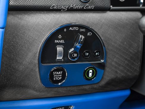 Used 2023 Rolls-Royce Cullinan image 10