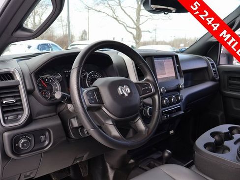 Used 2024 RAM 2500 Tradesman w/ Chrome Appearance Group image 15