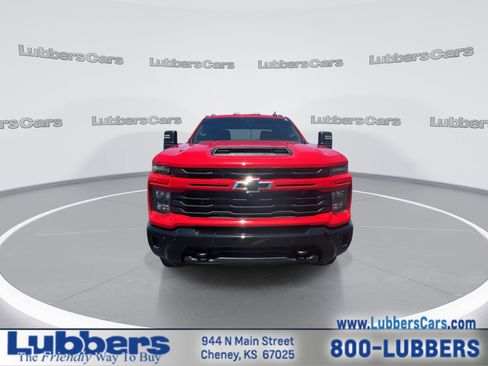 Used 2025 Chevrolet Silverado 2500 Custom w/ Custom Value Package AWD/4WD image 3