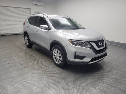 Used 2017 Nissan Rogue S w/ S Appearance Package AWD/4WD image 11