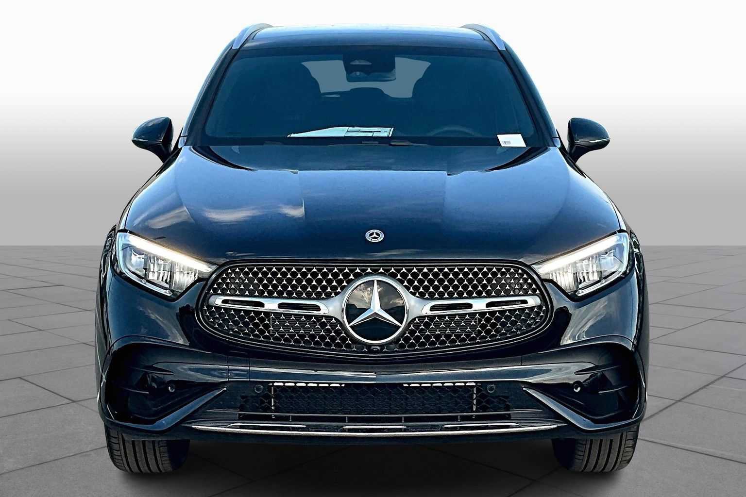 Certified 2026 Mercedes-Benz GLC 300 image 3