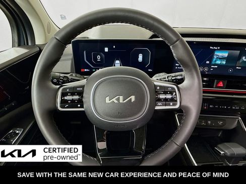 Used 2025 Kia Carnival SX Prestige image 13