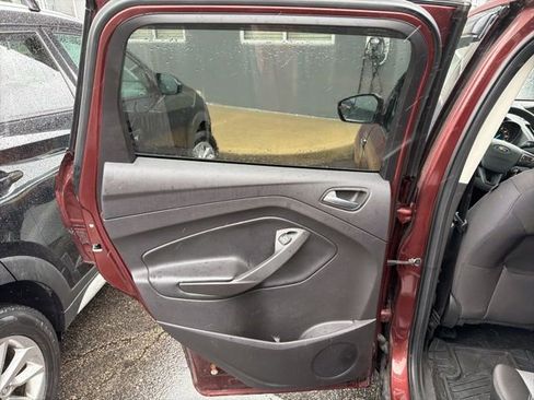 Used 2018 Ford Escape SE image 15