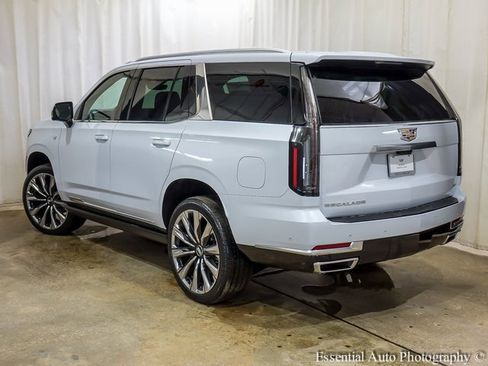 New 2026 Cadillac Escalade Luxury image 7