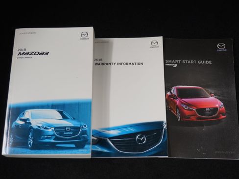 Used 2018 MAZDA MAZDA3 Sport FWD image 18