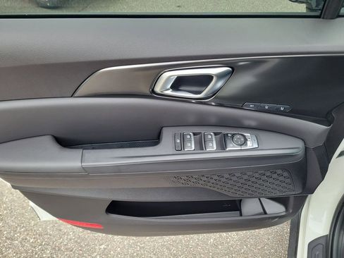 New 2026 Kia Carnival SX Prestige FWD image 21
