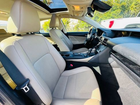 Used 2018 Lexus IS 300 image 17