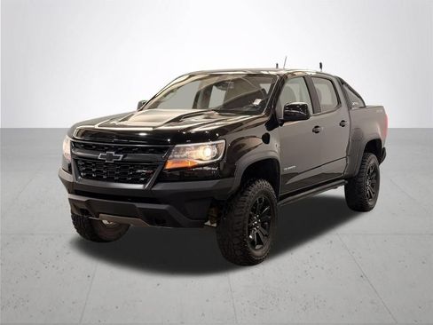 Used 2020 Chevrolet Colorado ZR2 w/ ZR2 Midnight Special Edition AWD/4WD image 2