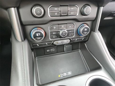 Used 2023 Chevrolet Tahoe Z71 w/ Luxury Package image 27