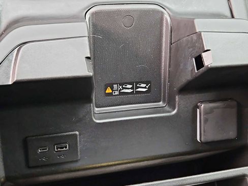 Used 2025 GMC Sierra 1500 Denali w/ Denali Reserve Package image 32