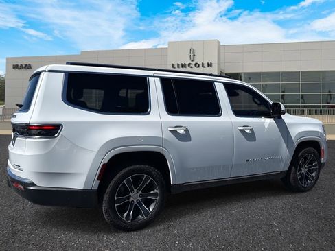 Used 2022 Jeep Grand Wagoneer Series I image 3