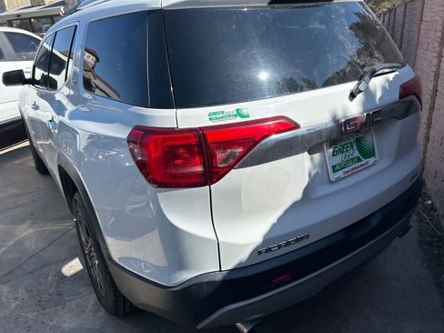 Used 2019 GMC Acadia SLT image 1