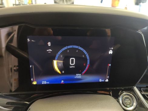 New 2025 Chevrolet Trax RS w/ Sunroof Package image 18