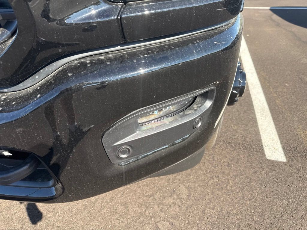 New 2027 RAM 3500 Big Horn AWD/4WD image 10
