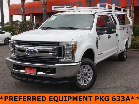 Used 2019 Ford F350 XLT image 4