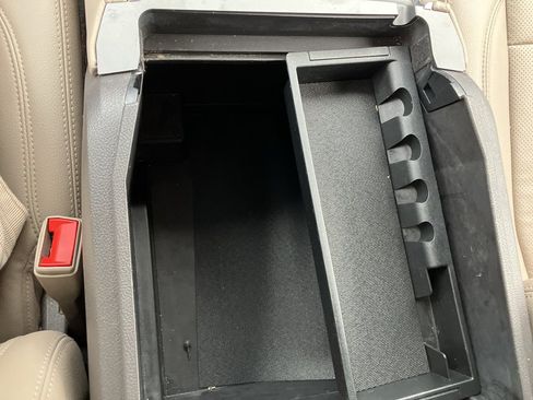 Certified 2020 Ford Expedition XLT w/ Equipment Group 202A image 21