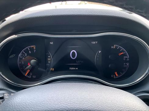 Used 2019 Jeep Grand Cherokee Altitude RWD image 24