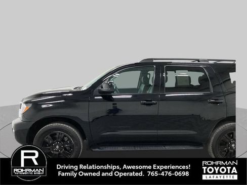 Used 2019 Toyota Sequoia TRD Sport w/ TRD Sport Premium Package AWD/4WD image 3