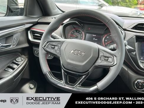 Used 2023 Chevrolet TrailBlazer RS w/ Sun and Liftgate Package AWD/4WD image 25