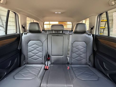 Used 2024 Volkswagen Atlas SE AWD/4WD image 39