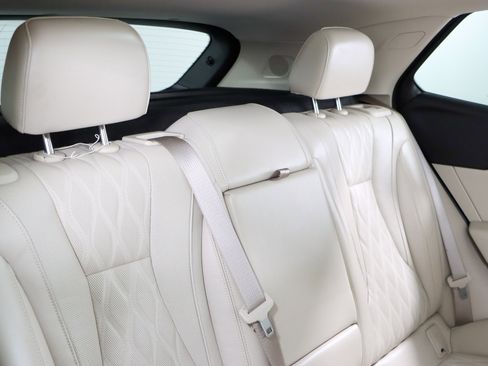 Used 2021 Buick Envision Avenir image 29