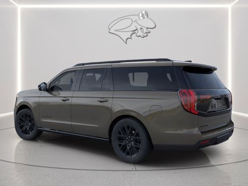 New 2026 Ford Expedition Max Platinum image 4