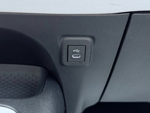 Used 2025 Toyota Corolla LE FWD image 35