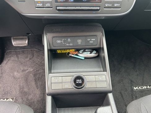 Used 2024 Hyundai Kona SEL image 20