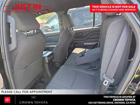 Used 2026 Toyota 4Runner SR5 RWD image 9