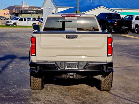 Used 2026 Chevrolet Silverado 2500 ZR2 w/ LPO, Dark Essentials Package AWD/4WD image 18
