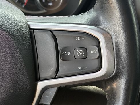 Used 2022 RAM 1500 Lone Star AWD/4WD image 17