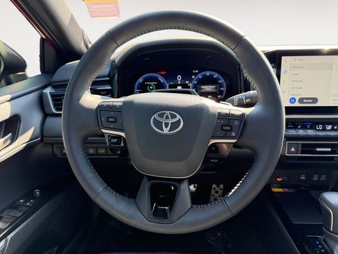 Used 2025 Toyota Camry XSE w/ Premium Plus Package AWD/4WD image 13