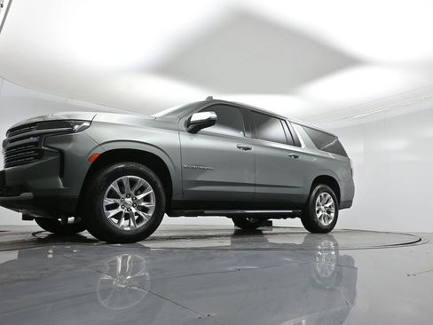 Used 2023 Chevrolet Suburban Premier image 45