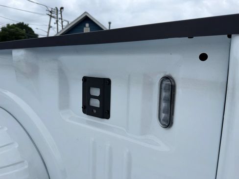 Used 2017 Ford F250 XL w/ Power Equipment Group AWD/4WD image 31