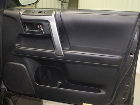 Used 2022 Toyota 4Runner SR5 Premium w/ Moonroof Package image 18