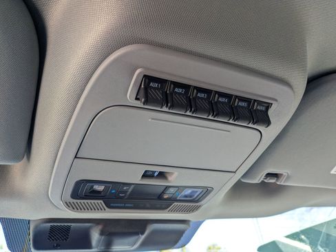 Certified 2024 Ford F250 XLT w/ FX4 Off-Road Package image 27