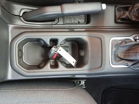 New 2025 Jeep Gladiator Sport image 45