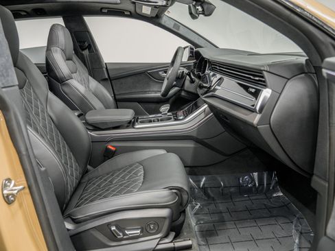 Used 2024 Audi SQ8 Prestige AWD/4WD image 34