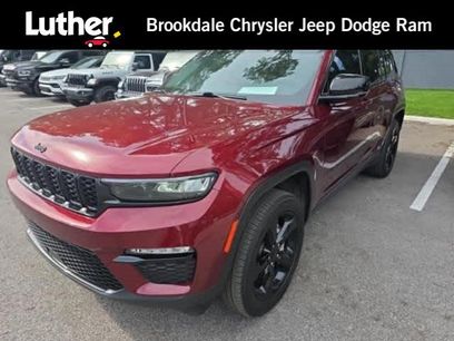 Used 2023 Jeep Grand Cherokee Limited w/ Black Appearance Package